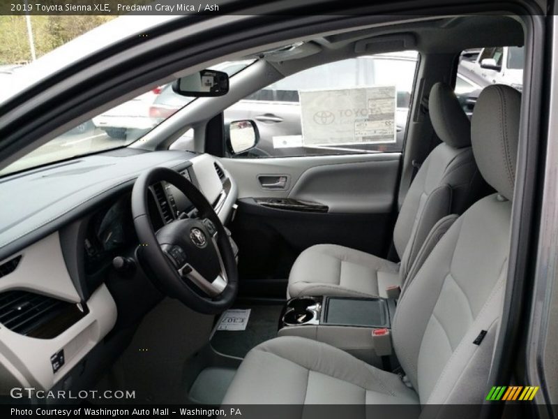  2019 Sienna XLE Ash Interior