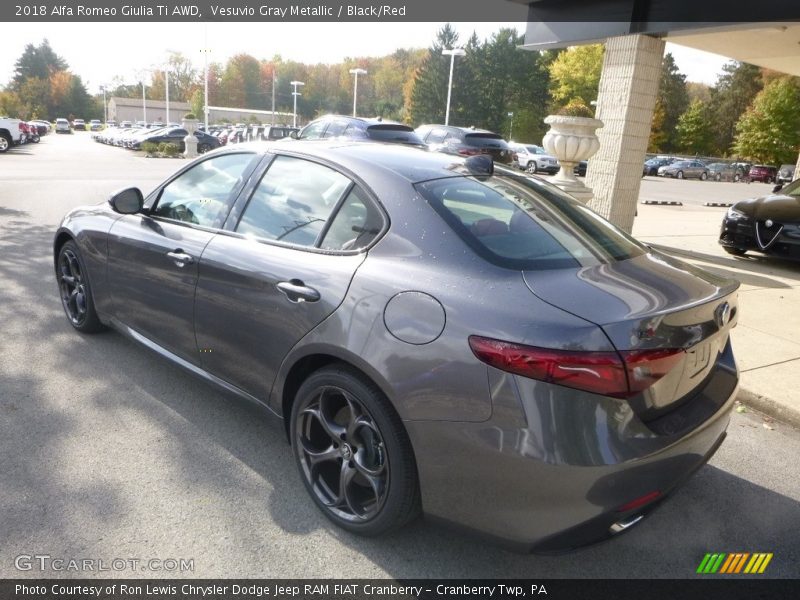 Vesuvio Gray Metallic / Black/Red 2018 Alfa Romeo Giulia Ti AWD