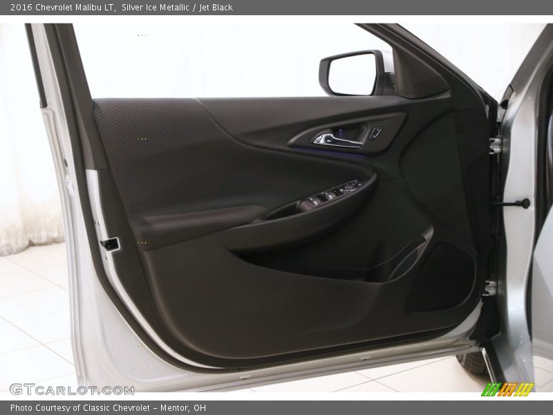 Silver Ice Metallic / Jet Black 2016 Chevrolet Malibu LT