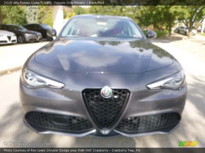 Vesuvio Gray Metallic / Black/Red 2018 Alfa Romeo Giulia Ti AWD