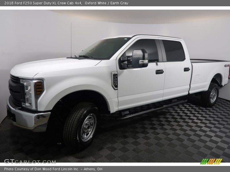 Oxford White / Earth Gray 2018 Ford F250 Super Duty XL Crew Cab 4x4