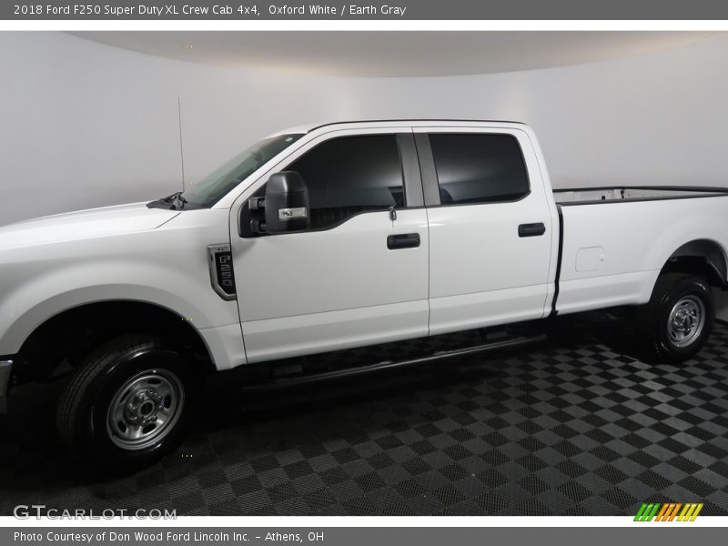 Oxford White / Earth Gray 2018 Ford F250 Super Duty XL Crew Cab 4x4