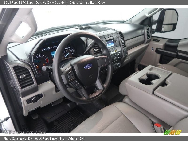 Oxford White / Earth Gray 2018 Ford F250 Super Duty XL Crew Cab 4x4