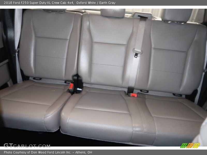 Oxford White / Earth Gray 2018 Ford F250 Super Duty XL Crew Cab 4x4