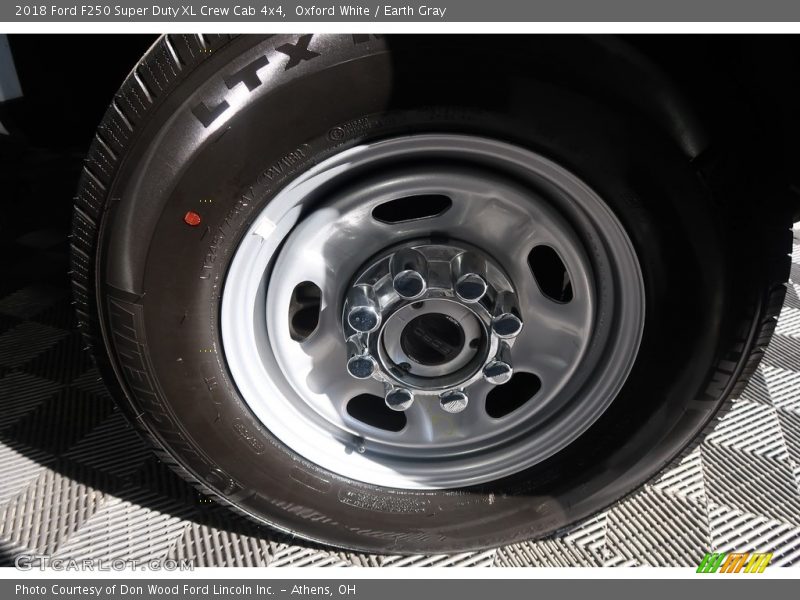 Oxford White / Earth Gray 2018 Ford F250 Super Duty XL Crew Cab 4x4