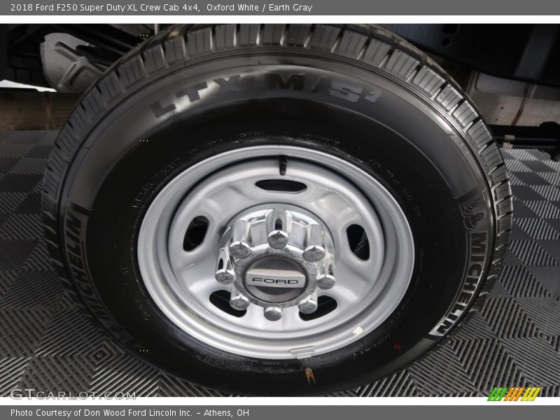 Oxford White / Earth Gray 2018 Ford F250 Super Duty XL Crew Cab 4x4