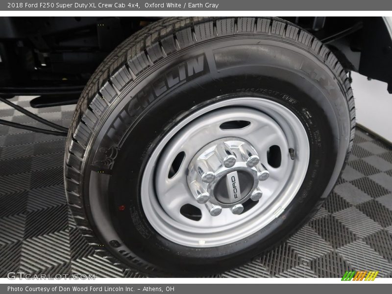 Oxford White / Earth Gray 2018 Ford F250 Super Duty XL Crew Cab 4x4