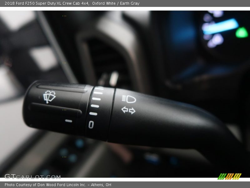 Oxford White / Earth Gray 2018 Ford F250 Super Duty XL Crew Cab 4x4