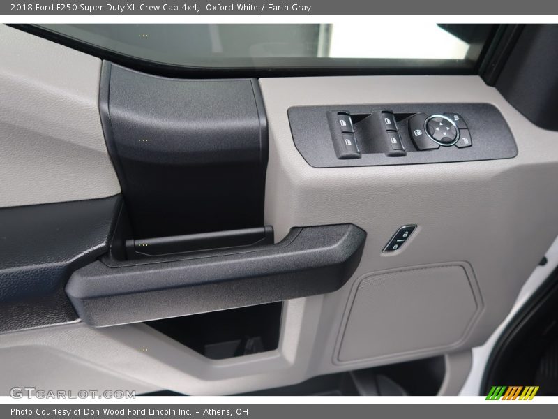Oxford White / Earth Gray 2018 Ford F250 Super Duty XL Crew Cab 4x4