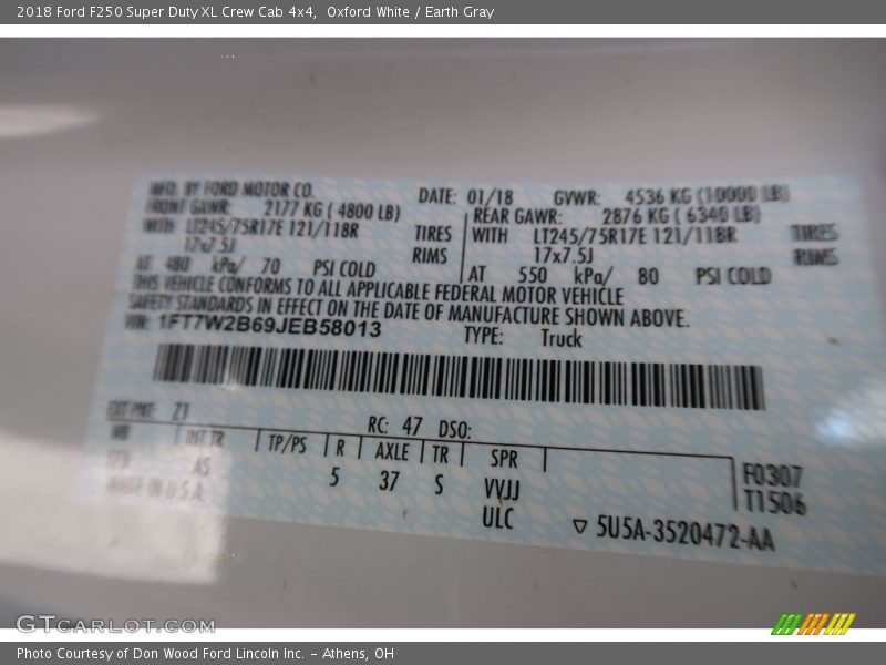 Oxford White / Earth Gray 2018 Ford F250 Super Duty XL Crew Cab 4x4