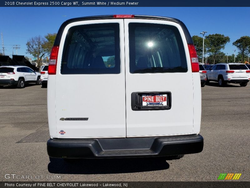 Summit White / Medium Pewter 2018 Chevrolet Express 2500 Cargo WT