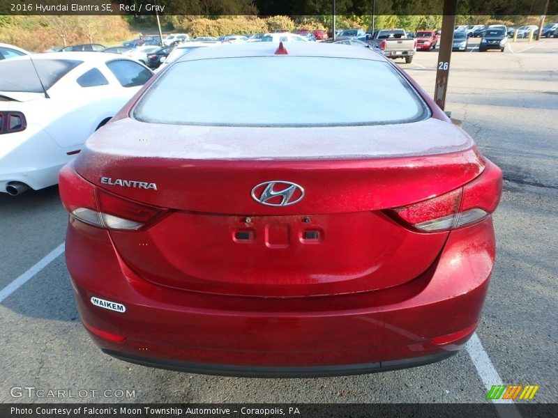 Red / Gray 2016 Hyundai Elantra SE