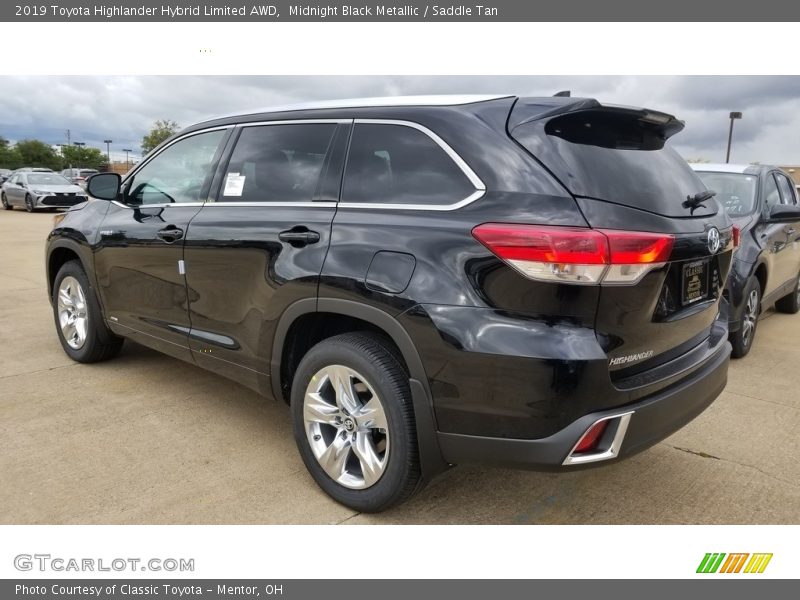 Midnight Black Metallic / Saddle Tan 2019 Toyota Highlander Hybrid Limited AWD