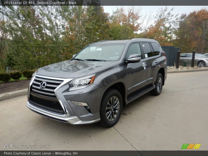 Front 3/4 View of 2019 GX 460