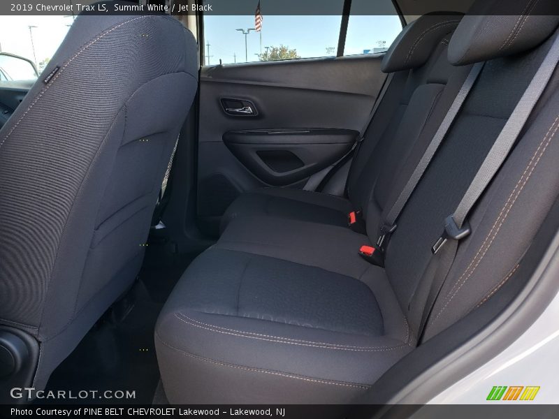 Summit White / Jet Black 2019 Chevrolet Trax LS