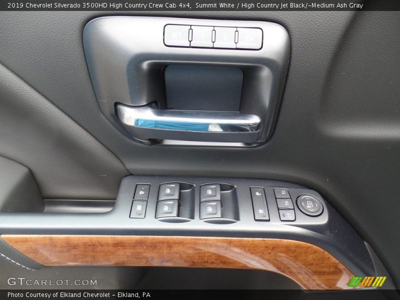 Summit White / High Country Jet Black/­Medium Ash Gray 2019 Chevrolet Silverado 3500HD High Country Crew Cab 4x4