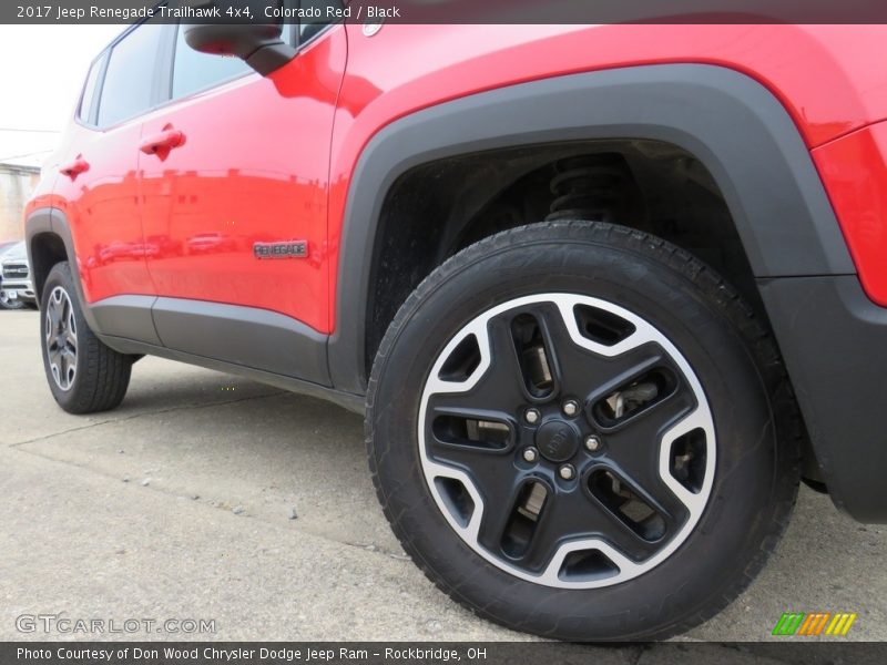 Colorado Red / Black 2017 Jeep Renegade Trailhawk 4x4