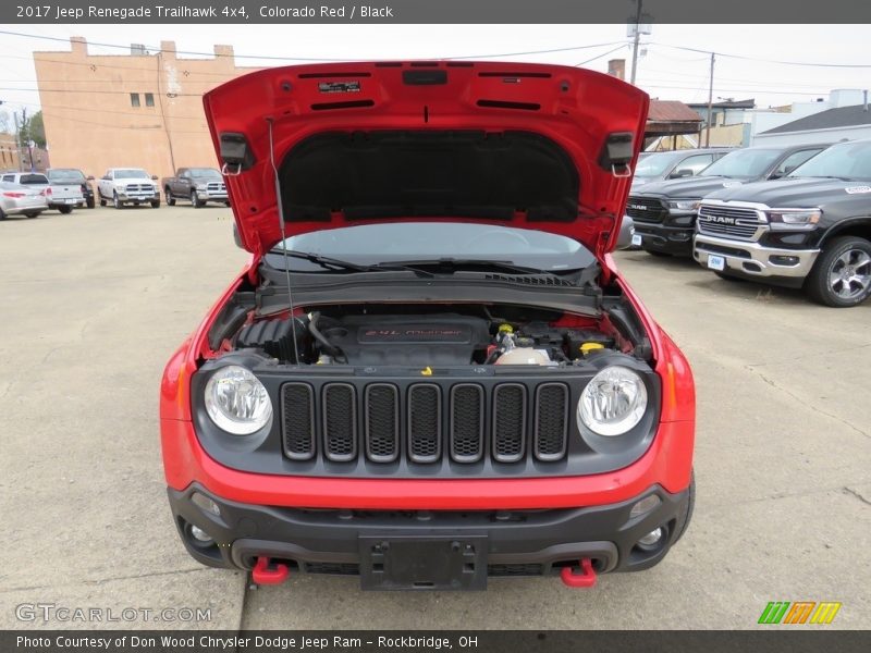 Colorado Red / Black 2017 Jeep Renegade Trailhawk 4x4