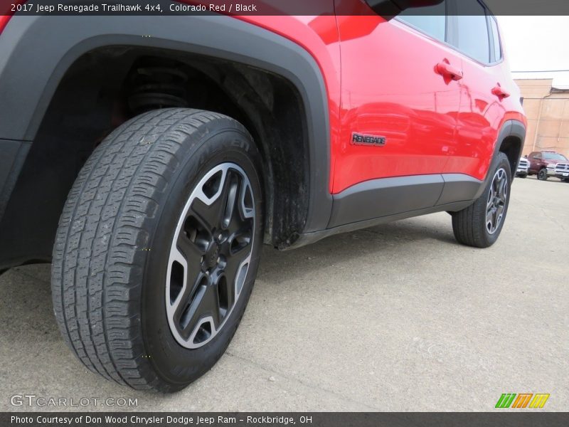 Colorado Red / Black 2017 Jeep Renegade Trailhawk 4x4