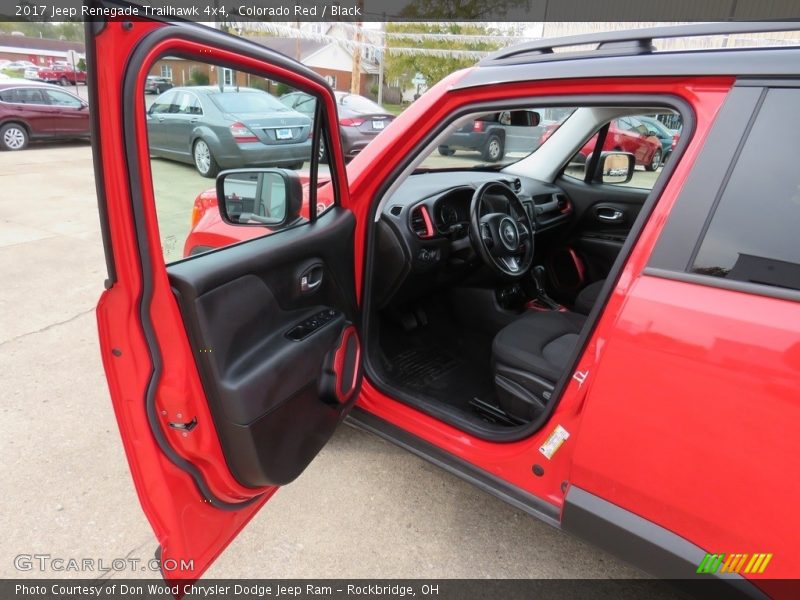 Colorado Red / Black 2017 Jeep Renegade Trailhawk 4x4