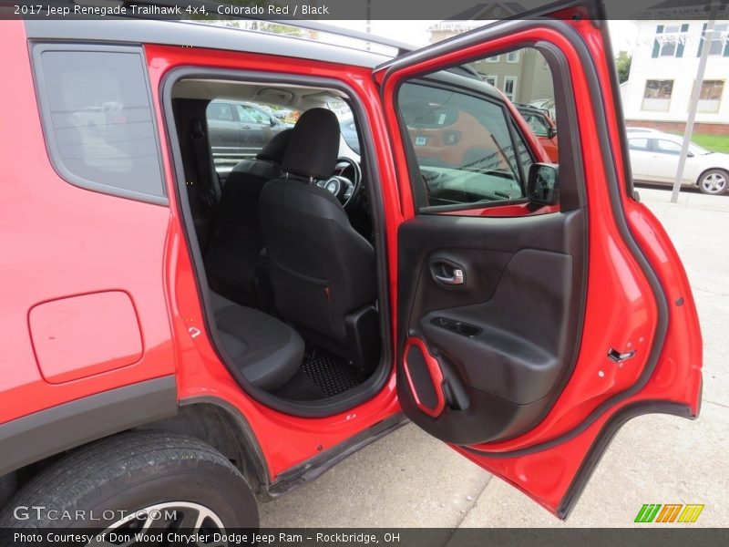 Colorado Red / Black 2017 Jeep Renegade Trailhawk 4x4