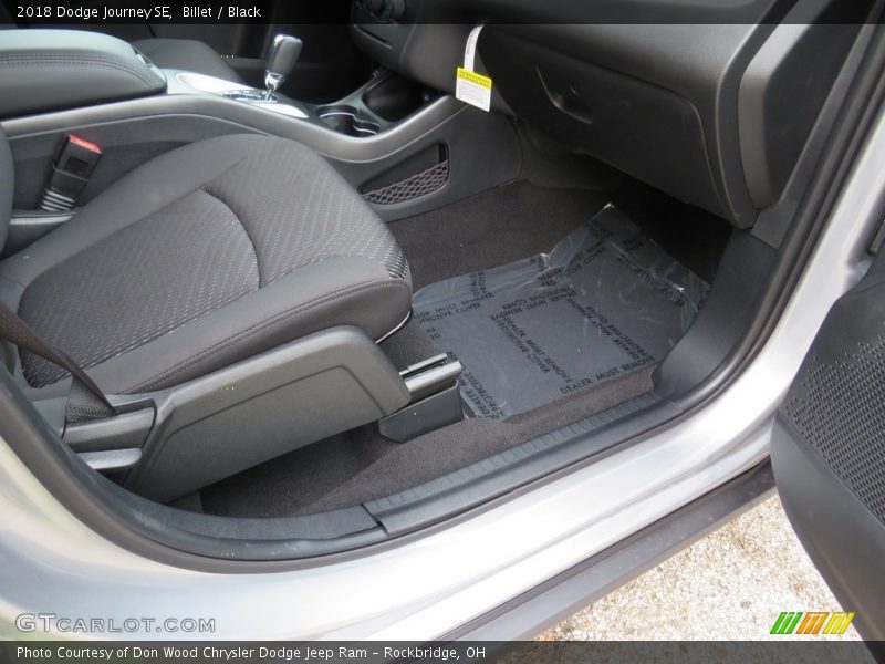 Billet / Black 2018 Dodge Journey SE