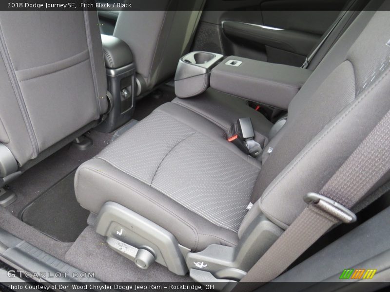 Pitch Black / Black 2018 Dodge Journey SE