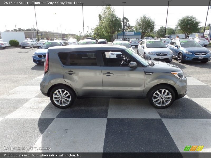 Titanium Gray / Gray Two-Tone 2017 Kia Soul +