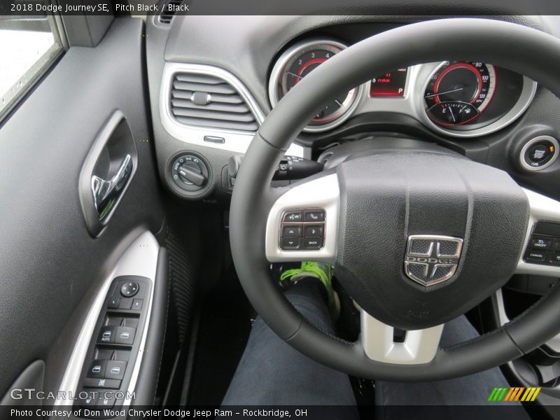 Pitch Black / Black 2018 Dodge Journey SE
