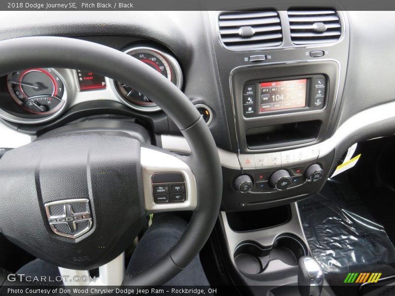 Pitch Black / Black 2018 Dodge Journey SE