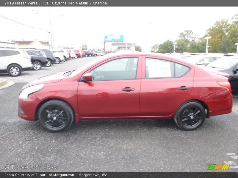 Cayenne Red Metallic / Charcoal 2019 Nissan Versa S Plus