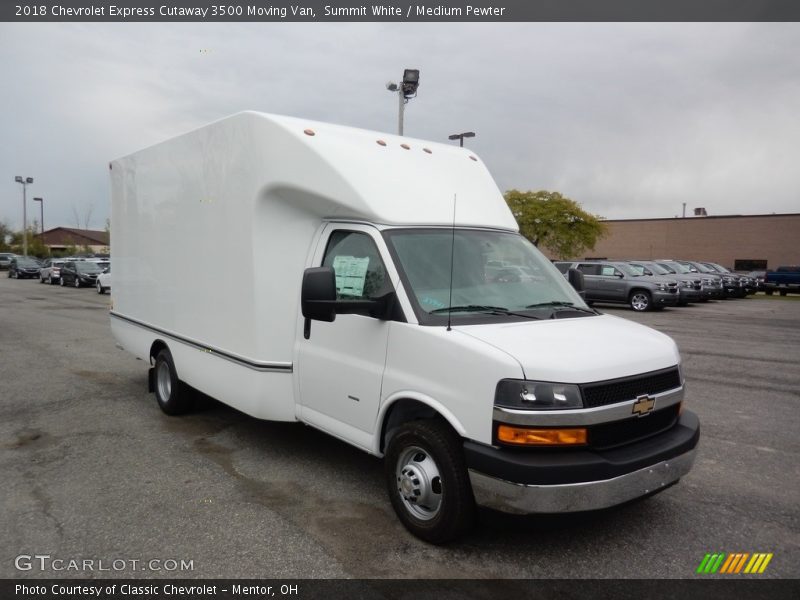 Summit White / Medium Pewter 2018 Chevrolet Express Cutaway 3500 Moving Van