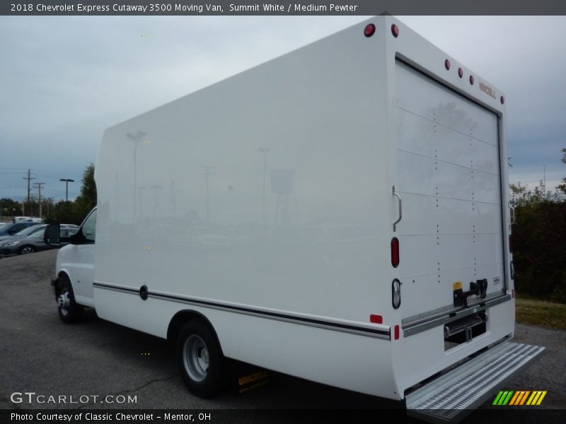 Summit White / Medium Pewter 2018 Chevrolet Express Cutaway 3500 Moving Van