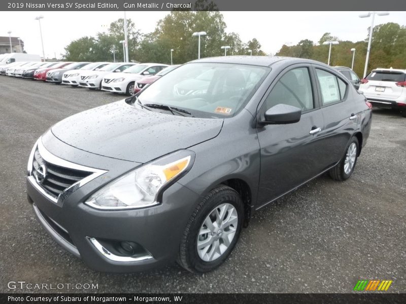 Front 3/4 View of 2019 Versa SV Special Edition