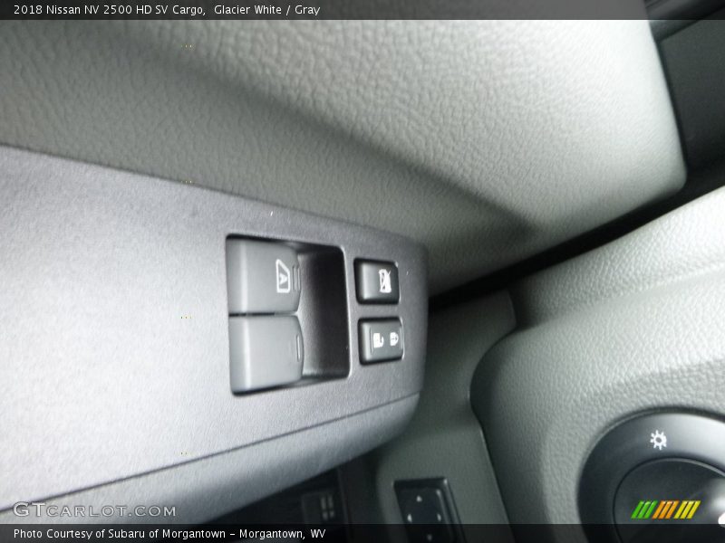 Glacier White / Gray 2018 Nissan NV 2500 HD SV Cargo
