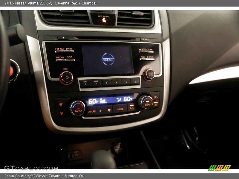 Cayenne Red / Charcoal 2016 Nissan Altima 2.5 SV