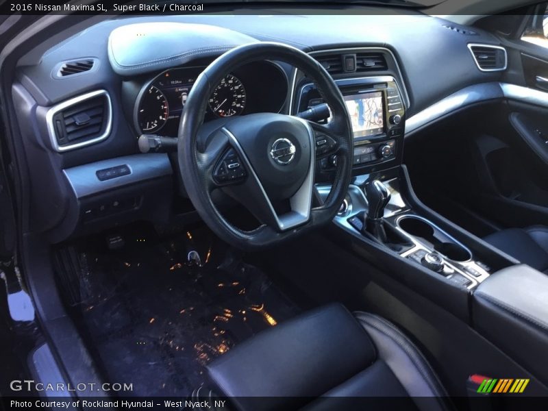 Super Black / Charcoal 2016 Nissan Maxima SL