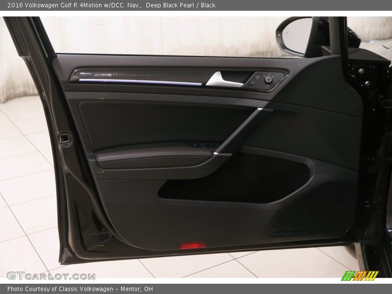 Deep Black Pearl / Black 2016 Volkswagen Golf R 4Motion w/DCC. Nav.