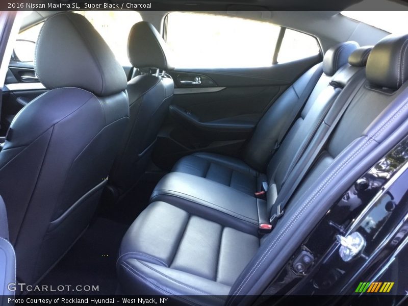Super Black / Charcoal 2016 Nissan Maxima SL