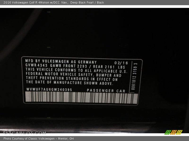 Deep Black Pearl / Black 2016 Volkswagen Golf R 4Motion w/DCC. Nav.