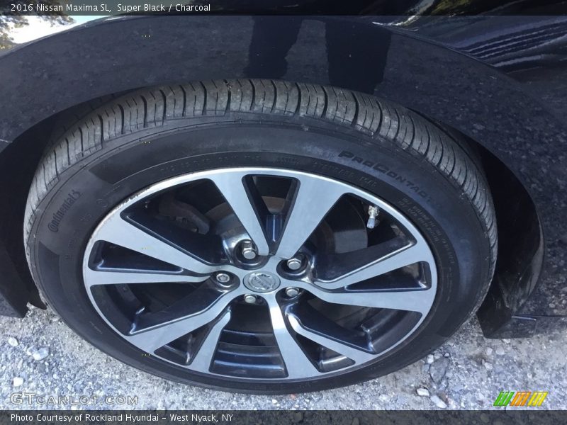 Super Black / Charcoal 2016 Nissan Maxima SL