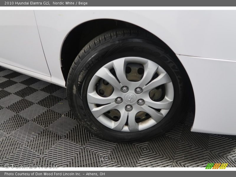 Nordic White / Beige 2010 Hyundai Elantra GLS