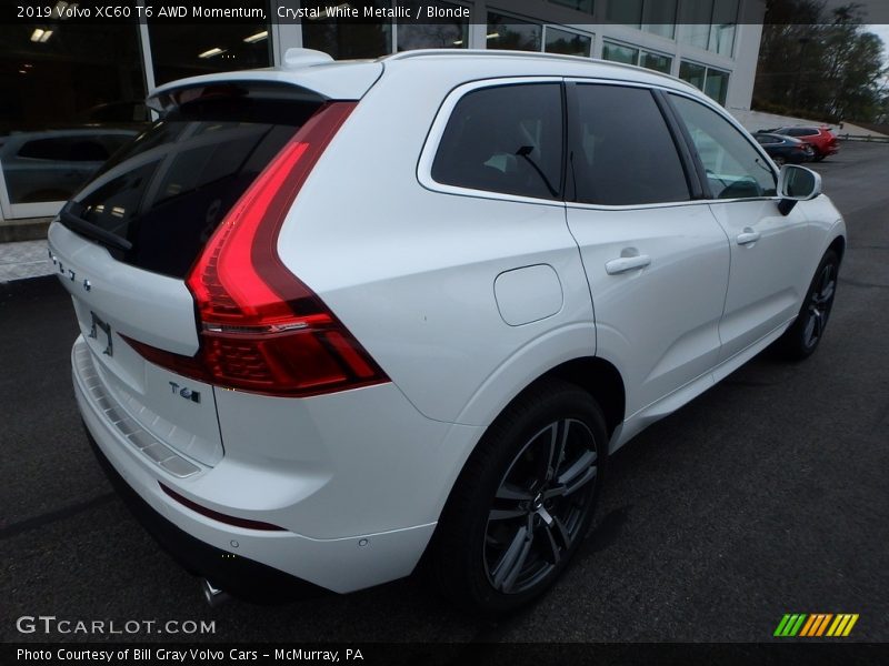 Crystal White Metallic / Blonde 2019 Volvo XC60 T6 AWD Momentum