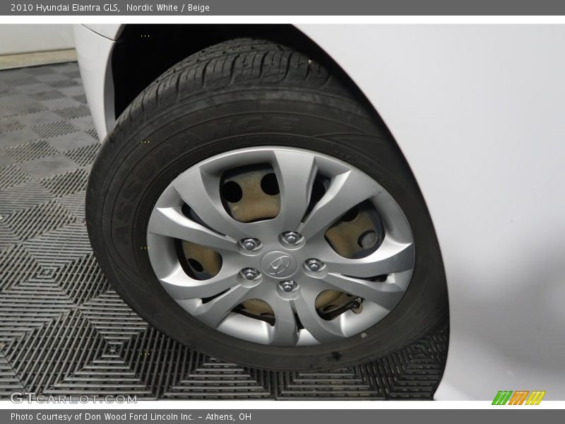 Nordic White / Beige 2010 Hyundai Elantra GLS