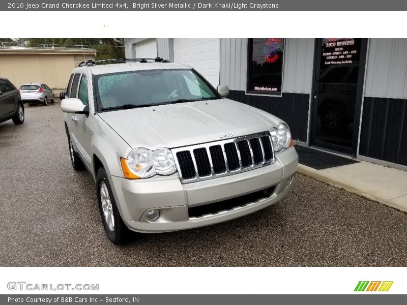 Bright Silver Metallic / Dark Khaki/Light Graystone 2010 Jeep Grand Cherokee Limited 4x4