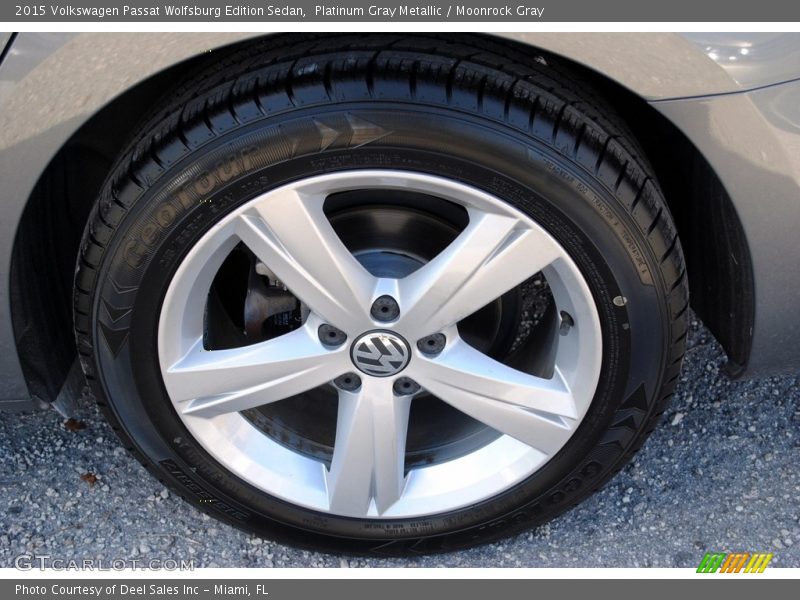 Platinum Gray Metallic / Moonrock Gray 2015 Volkswagen Passat Wolfsburg Edition Sedan