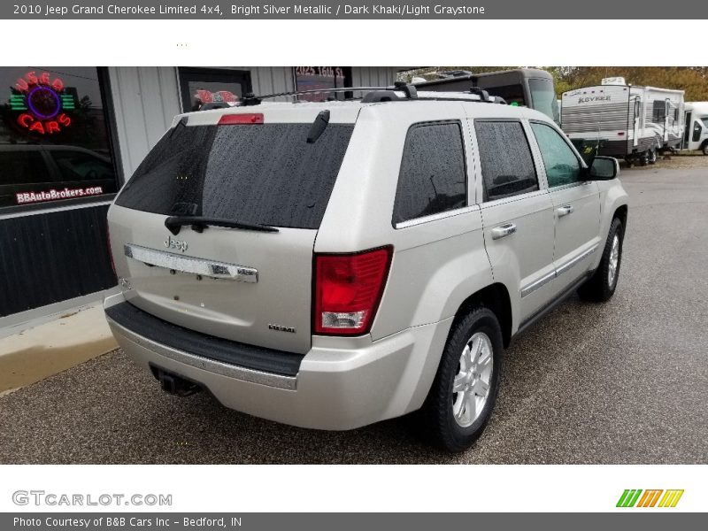 Bright Silver Metallic / Dark Khaki/Light Graystone 2010 Jeep Grand Cherokee Limited 4x4