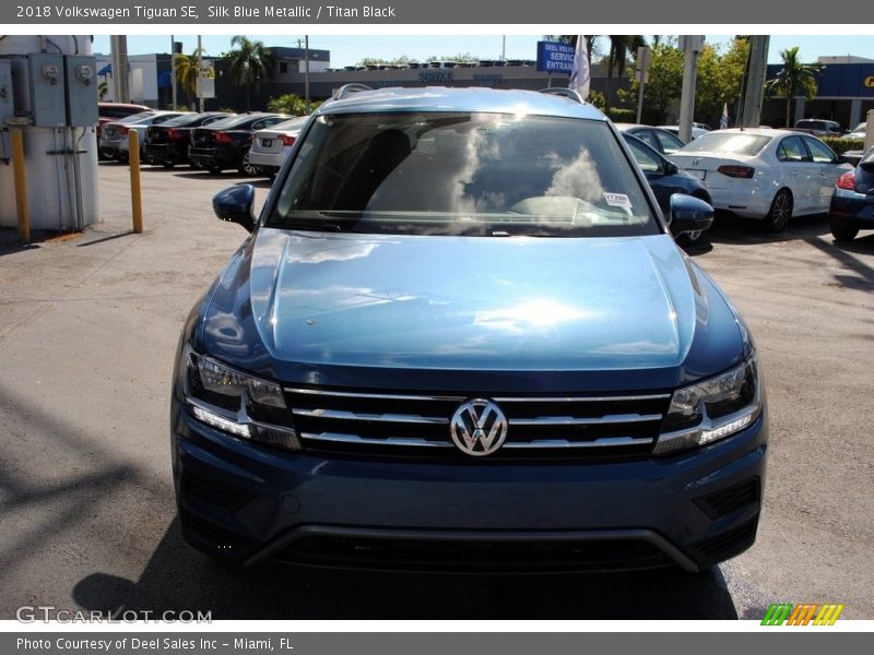 Silk Blue Metallic / Titan Black 2018 Volkswagen Tiguan SE
