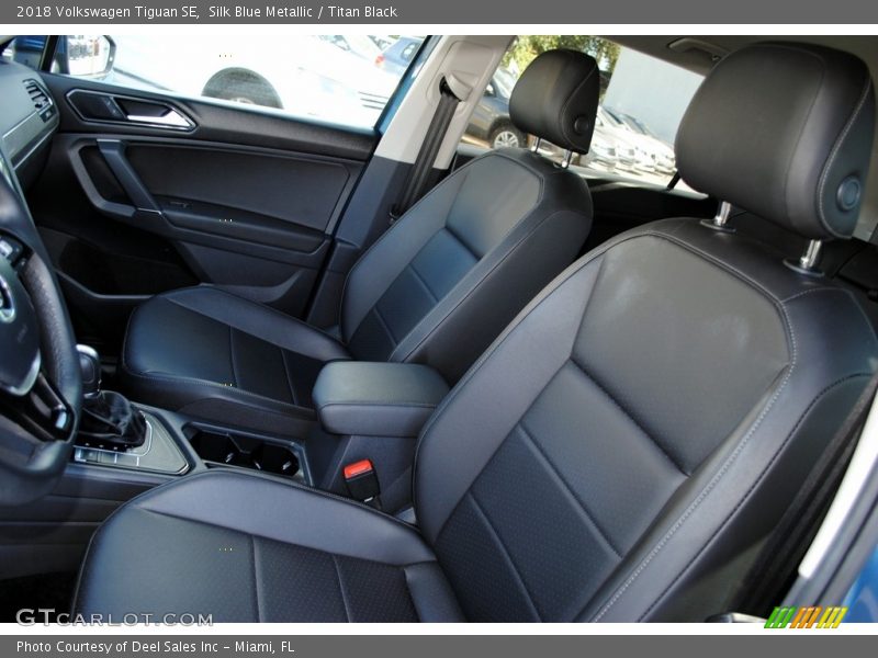 Silk Blue Metallic / Titan Black 2018 Volkswagen Tiguan SE
