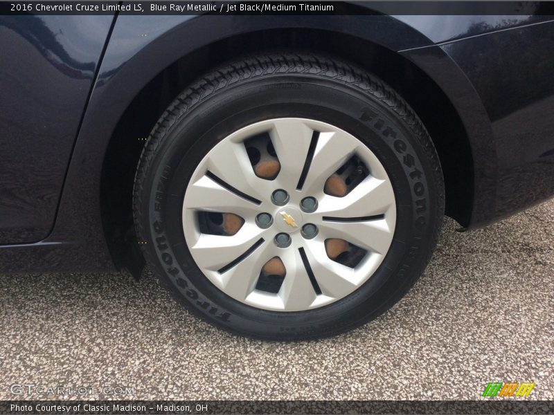 Blue Ray Metallic / Jet Black/Medium Titanium 2016 Chevrolet Cruze Limited LS
